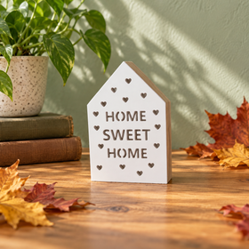 Keramik-Häuschen „Am liebsten Zuhause“ – Motiv „Home Sweet Home“ bei Tageslicht