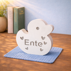 Maritime Keramik-Enten bei Tageslicht